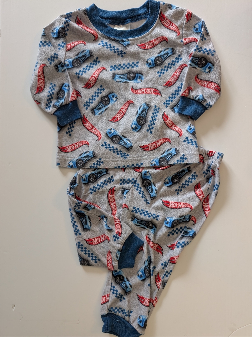 2/$20 💚Hot Wheels Fleece Pajama Set 12-18M